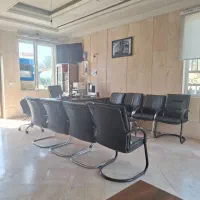 کارشناس فروش و کارمند اداری