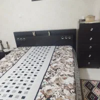 سرویس خواب دو نفره با دو پاتختی و دراور 5 کشو