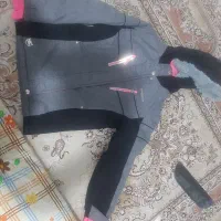 کابشن نوجوان خارجی|لباس|تربت‌حیدریه, باغ سلطانی|دیوار