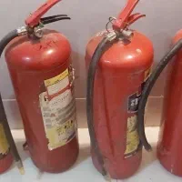 تعدادی دینام وکپسول آتش نشانی وپیچ دستی باقیمت خوب|ماشین‌آلات صنعتی|اصفهان, آفاران|دیوار