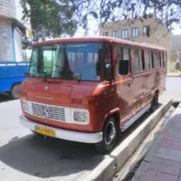مینی بوس سالم و خوش دست