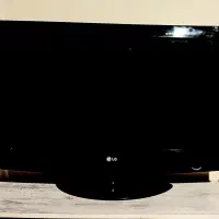 تلویزیون ال سی دی ال جی ۳۲ اینچ