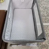 تخت کنار مادر با توری سرش|تخت و صندلی بچه|فردیس, قریشی|دیوار