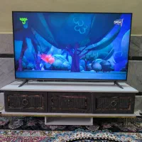 میز تلویزیون در حد نو پایه طلایی