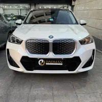 ب ام و iX1 سفید 2025