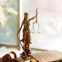 وکیل دادگستری // مشاوره حقوقی