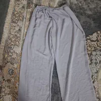 شلوارها به فروش میروند