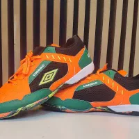 فروش فوق‌العاده کفش های فوتسال و فوتبال|کیف، کفش، کمربند|سمنان, |دیوار