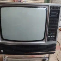 تلویزیون گرندیک آلمان|کلکسیون اشیاء عتیقه|تبریز, |دیوار