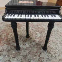 ارگ دستی کوچک باطری خور|پیانو، کیبورد، آکاردئون|تهران, ارامنه|دیوار