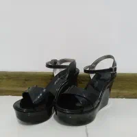 کفش سایز ۳۸ نو