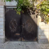 در حیاط|مصالح و تجهیزات ساختمان|آبیک, |دیوار