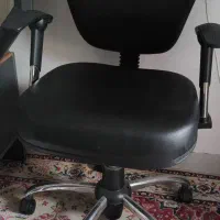 صندلی چرخشی