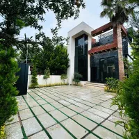 دوبلکس-مدرن-روف-گاردن-لوکیشن-جنگلی-باسندتکبرگ