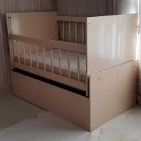 تخت گهواره‌ای کودک
