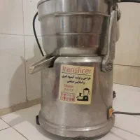 فروش دستگاه آبمیوه گیری صنعتی درحدود نو