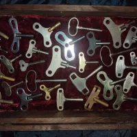 کلید کوک . کلید قدیمی . قفل شیر نشان