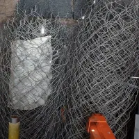 تیر اهن۱۴و۱۶میلگرد ۸ بلوک لیکا فنس با پایه|مصالح و تجهیزات ساختمان|بیرجند, |دیوار