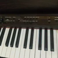 پیانو korg