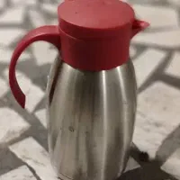 چندین فلاسک کاملا سالم