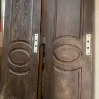 درب چوبی سالم کار کرده