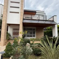 استخدام نیروی خانم در شرکت ساختمانی و املاک