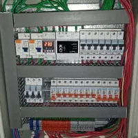 برقکار صنعتی ساختمان