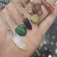 گردنبند آویز سنگ