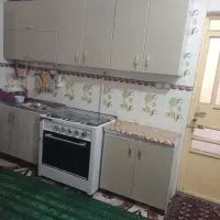 گاز با یک سرویس کابینت