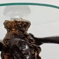 مجسمه بسیار زیبا تمیز و شکیل