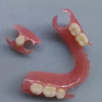 دندان مصنوعی متحرک|خدمات آرایشگری و زیبایی|شهرکرد, |دیوار