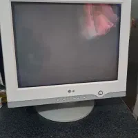 کامپیوتر ال جی و میز