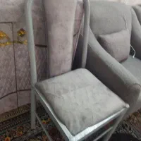 یک عدد صندلی
