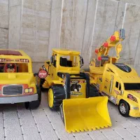 اسباب بازی اتوبوس لودر و جرثقیل