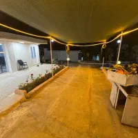 خانه باغ در شهر