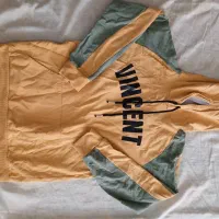 تعدادی لباس|لباس|اصفهان, قهجاورستان|دیوار