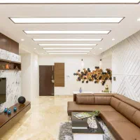 ۵۷متر/۴ساله/با آسانسور انباری/نورگیر زیاد