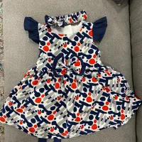 مقداری لباس و‌لوازم کودک