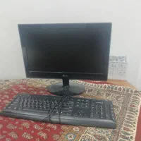 مانیتور الجی کره ای و کیبورد