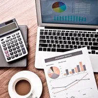 کمک حسابدار خانم