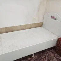 فروش تخت و تشک نوزاد|تخت و سرویس خواب|جهرم, |دیوار