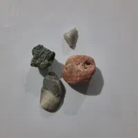سنگ نایاب ب