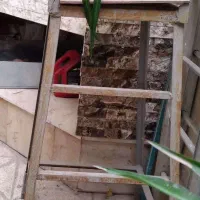 چهار پایه آهنی محکم و سنگین