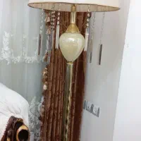 آباژور ایستاده کنار سالنی|چراغ خواب و آباژور|تبریز, |دیوار
