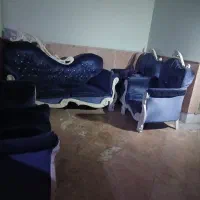 مبلمان ۷ نفره و میز ناهار خوردی ۴ نفره ست