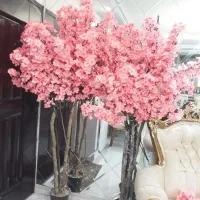 تعدادی درختچه شکوفه مصنوعی نو