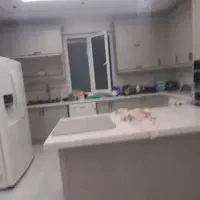 ۱۴۸ متر ۳خواب سالن پرده خور