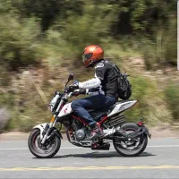 بنلی ۱۳۵|موتورسیکلت|تهران, سازمان برنامه جنوبی|دیوار