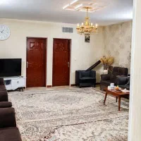خانه-ویلایی-حیاط-ماشین-رو