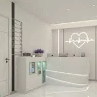 منشی خانم برای مطب زیبایی